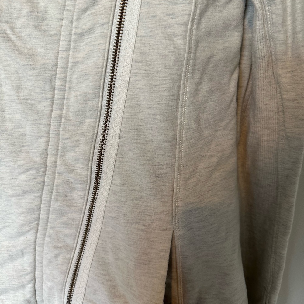 Cozy, Patterned, 2000’s Lululemon Method Wrap - image 2